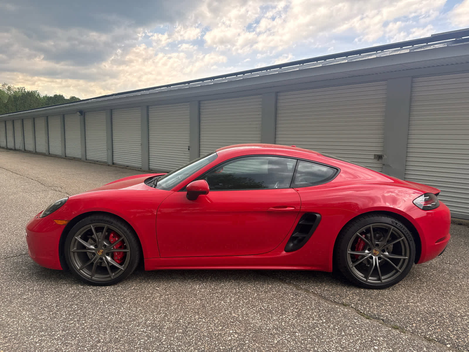Used 2024 Porsche 718 Cayman S w/ Premium Package RWD image 2