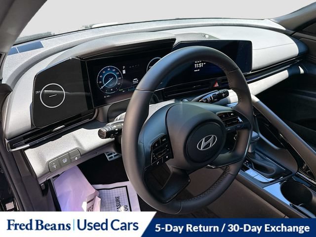 Used 2026 Hyundai Elantra SEL FWD image 13