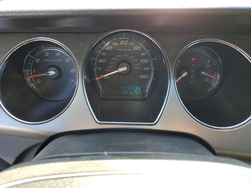 Used 2010 Ford Taurus SEL FWD image 15