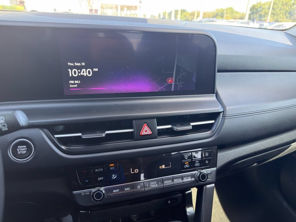 Certified 2025 Kia Seltos EX w/ EX Sunroof Package FWD image 25