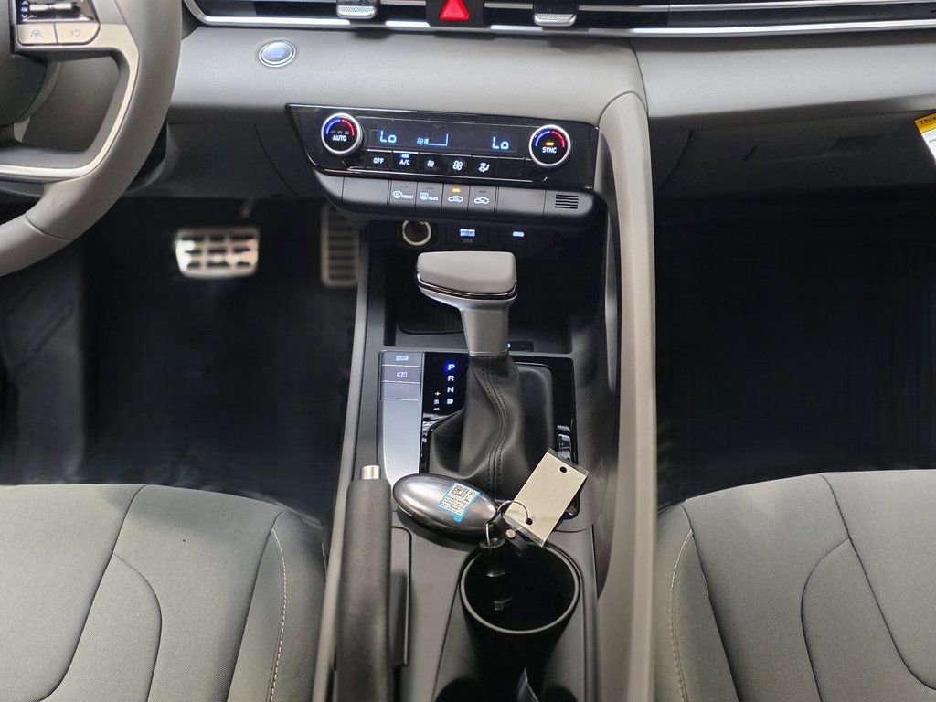 New 2026 Hyundai Elantra SEL Sport image 22