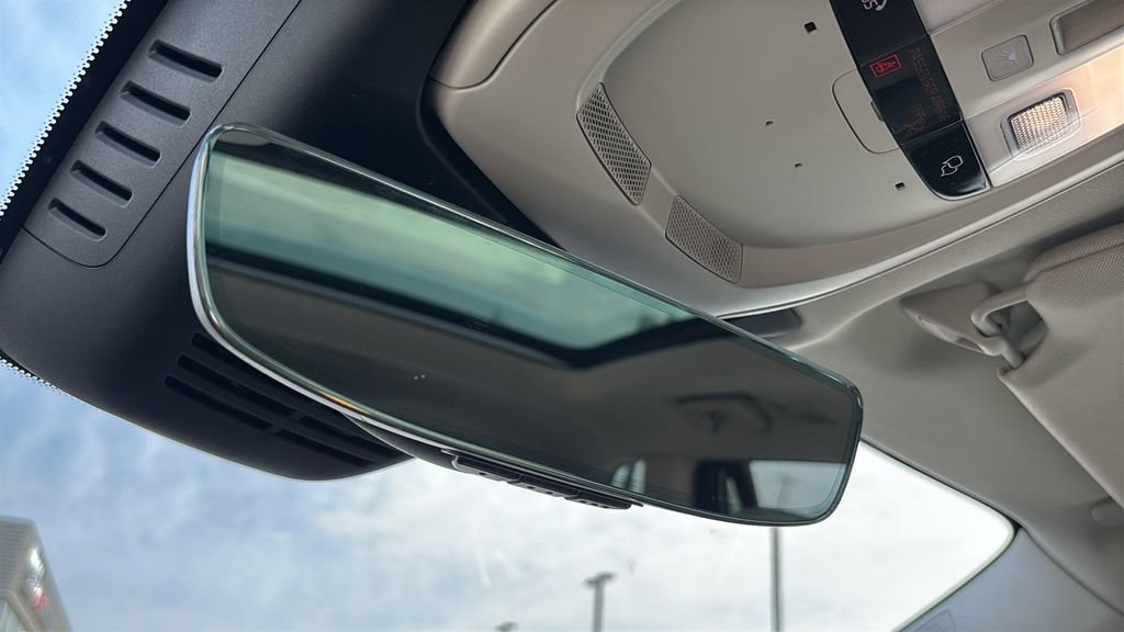 Used 2023 Volvo XC90 B6 Plus w/ Protection Package image 25