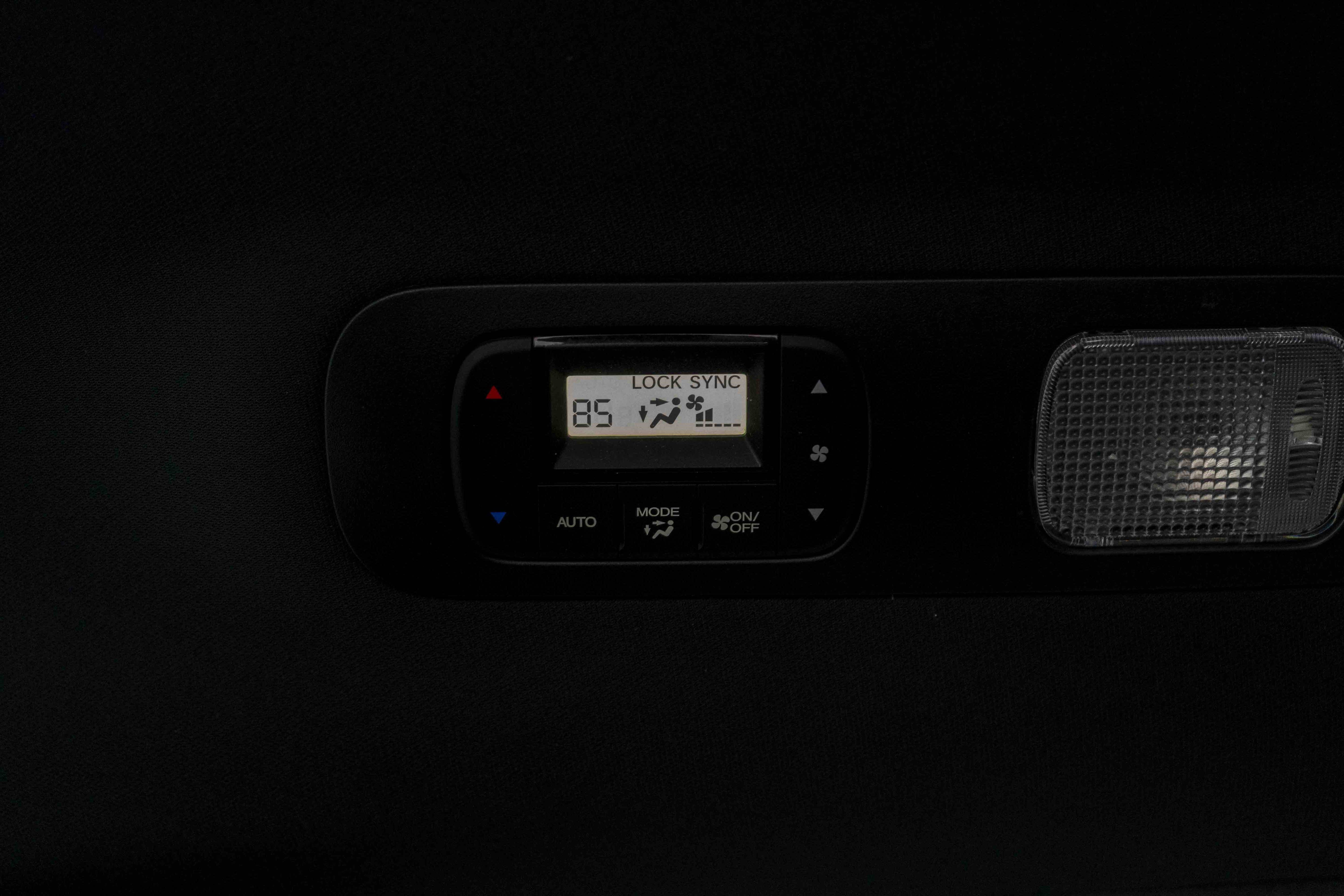 Used 2025 Honda Odyssey Sport-L image 44