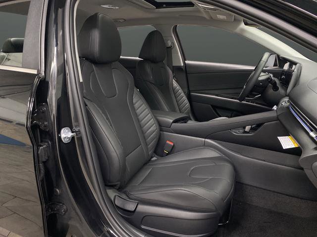 New 2026 Hyundai Elantra Limited image 30