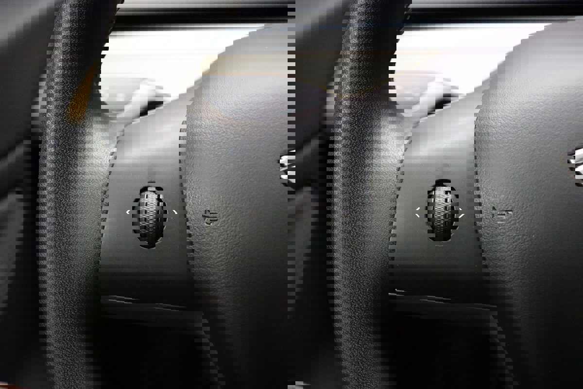 Used 2020 Tesla Model 3 Long Range image 37