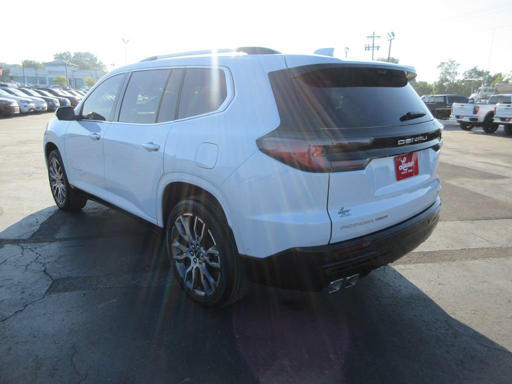 Certified 2026 GMC Acadia Denali Ultimate w/ LPO, All-Weather Package AWD/4WD image 9