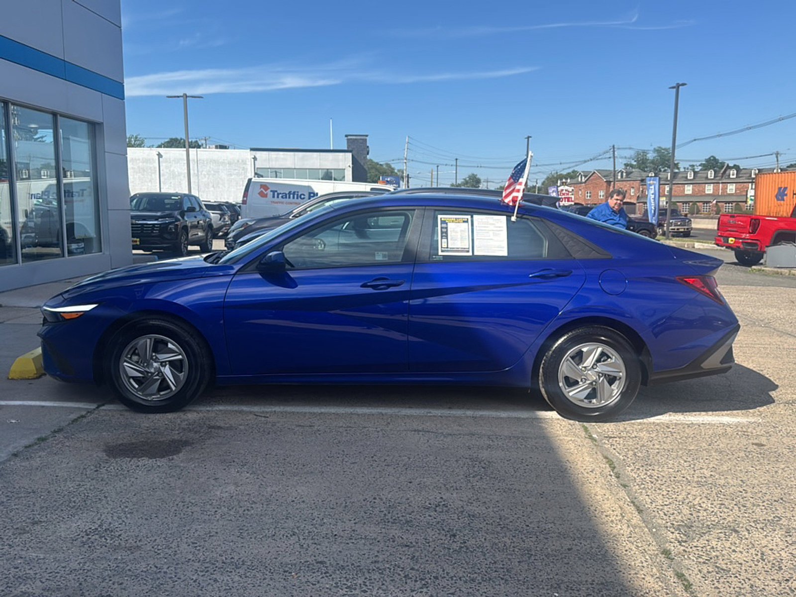 Used 2025 Hyundai Elantra SE FWD image 8