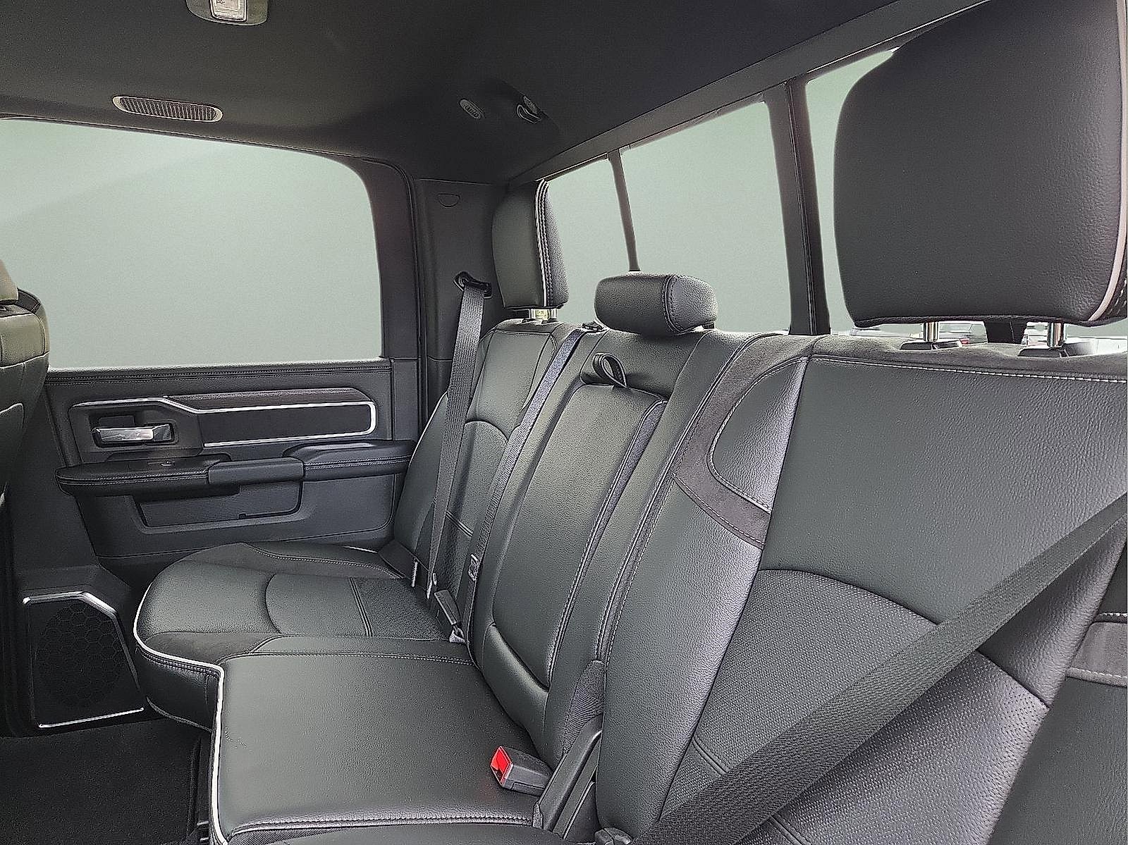 New 2026 RAM 2500 Laramie w/ Sport Appearance Package image 10