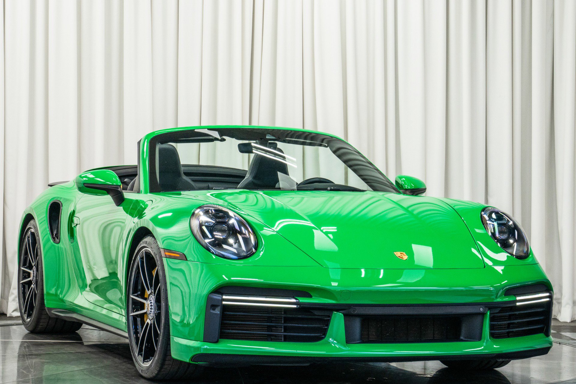 Used 2021 Porsche 911 Turbo S image 3