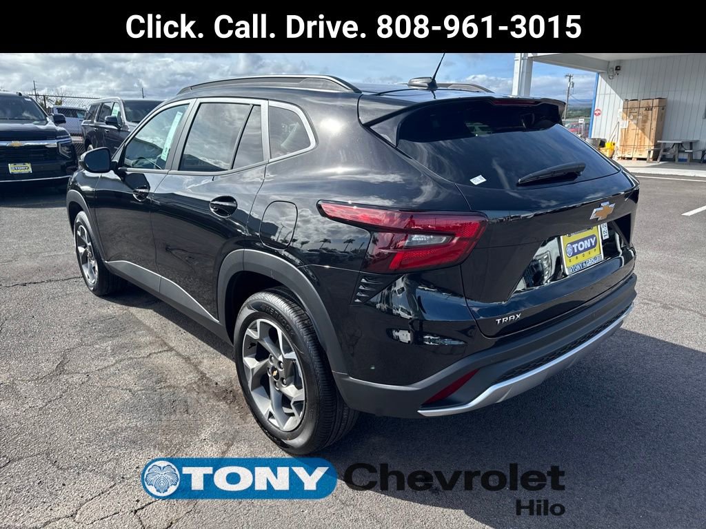 New 2026 Chevrolet Trax LT w/ Driver Confidence Package image 3