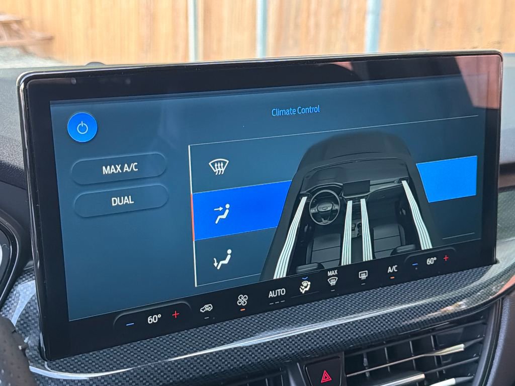 Used 2025 Ford Escape ST-Line w/ Equipment Group 301A image 8