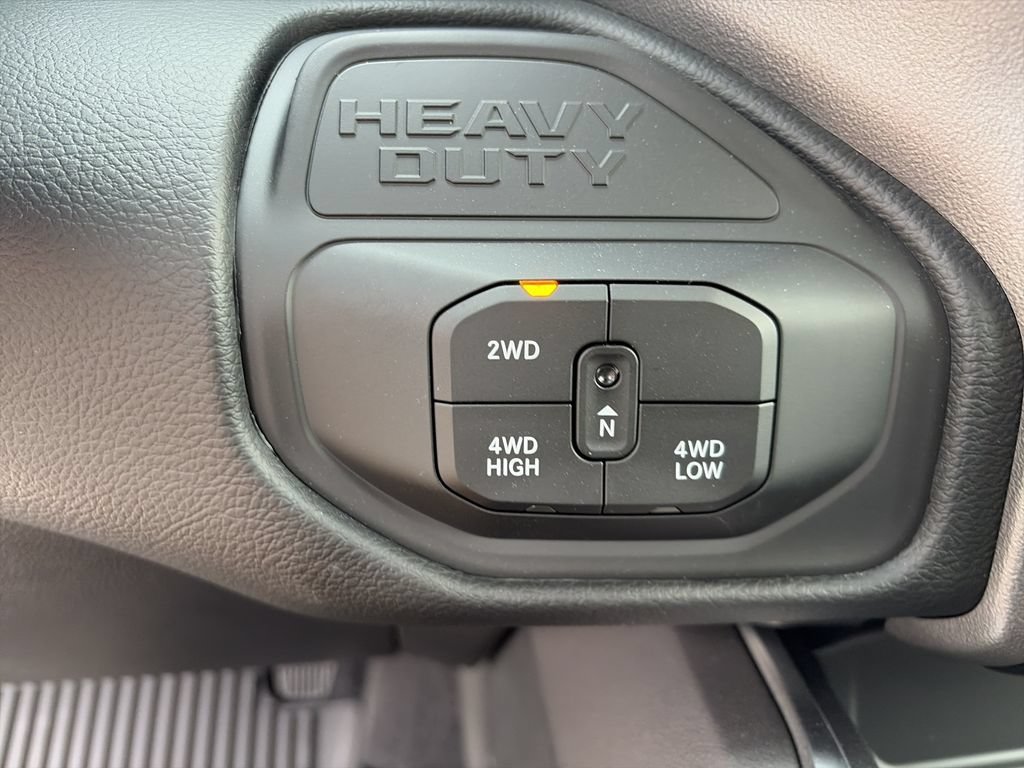 New 2026 RAM 2500 Big Horn AWD/4WD image 28