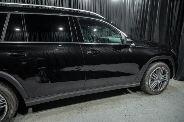 Certified 2026 Mercedes-Benz GLS 450 4MATIC image 4