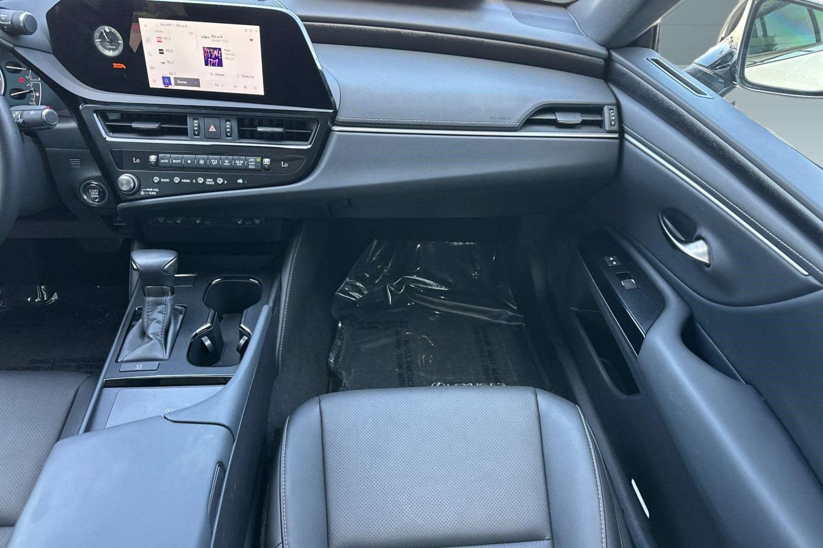 Certified 2025 Lexus ES 350 w/ Premium Package FWD image 28