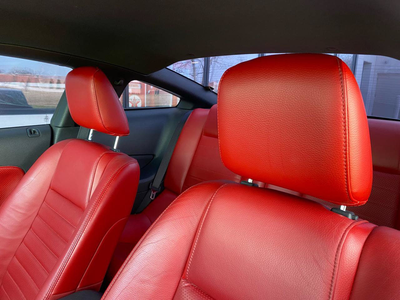Used 2005 Ford Mustang GT RWD image 28