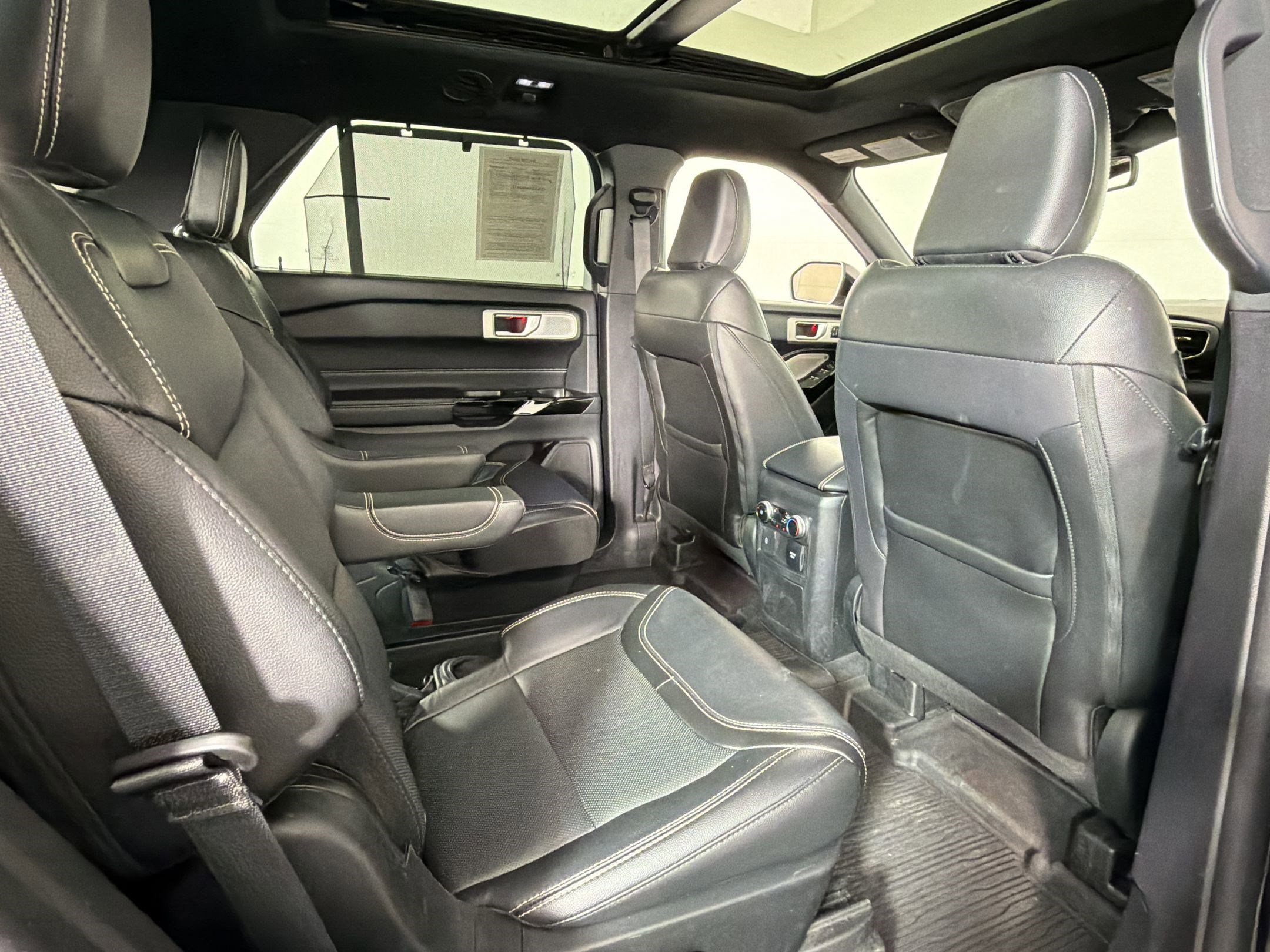 Used 2022 Ford Explorer ST w/ Equipment Group 401A AWD/4WD image 29