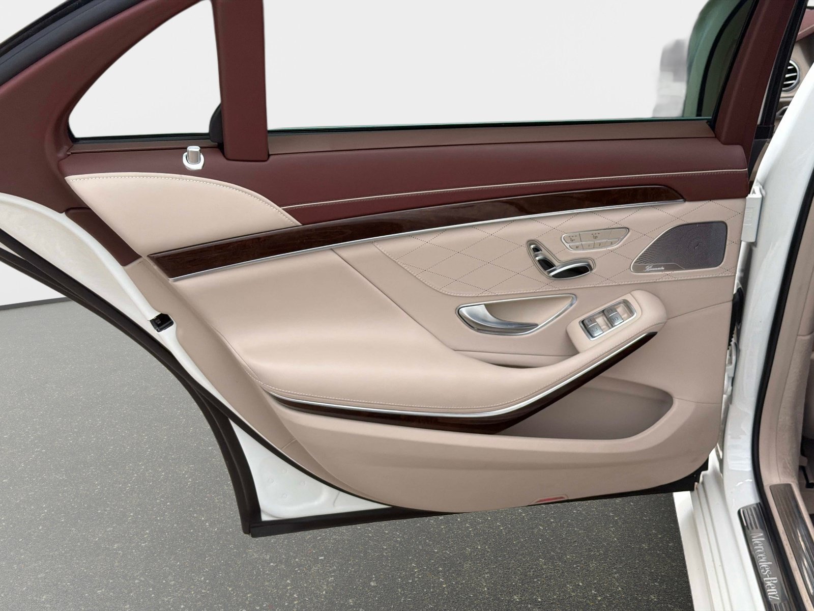 Certified 2018 Mercedes-Benz S 560 Sedan image 12