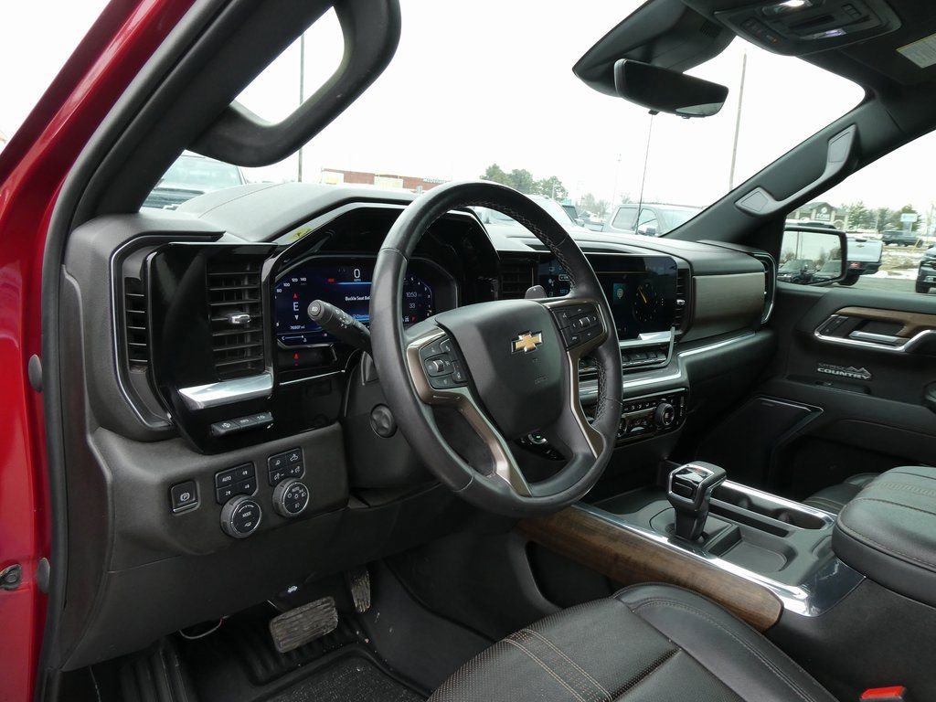 Used 2023 Chevrolet Silverado 1500 High Country w/ Technology Package image 22