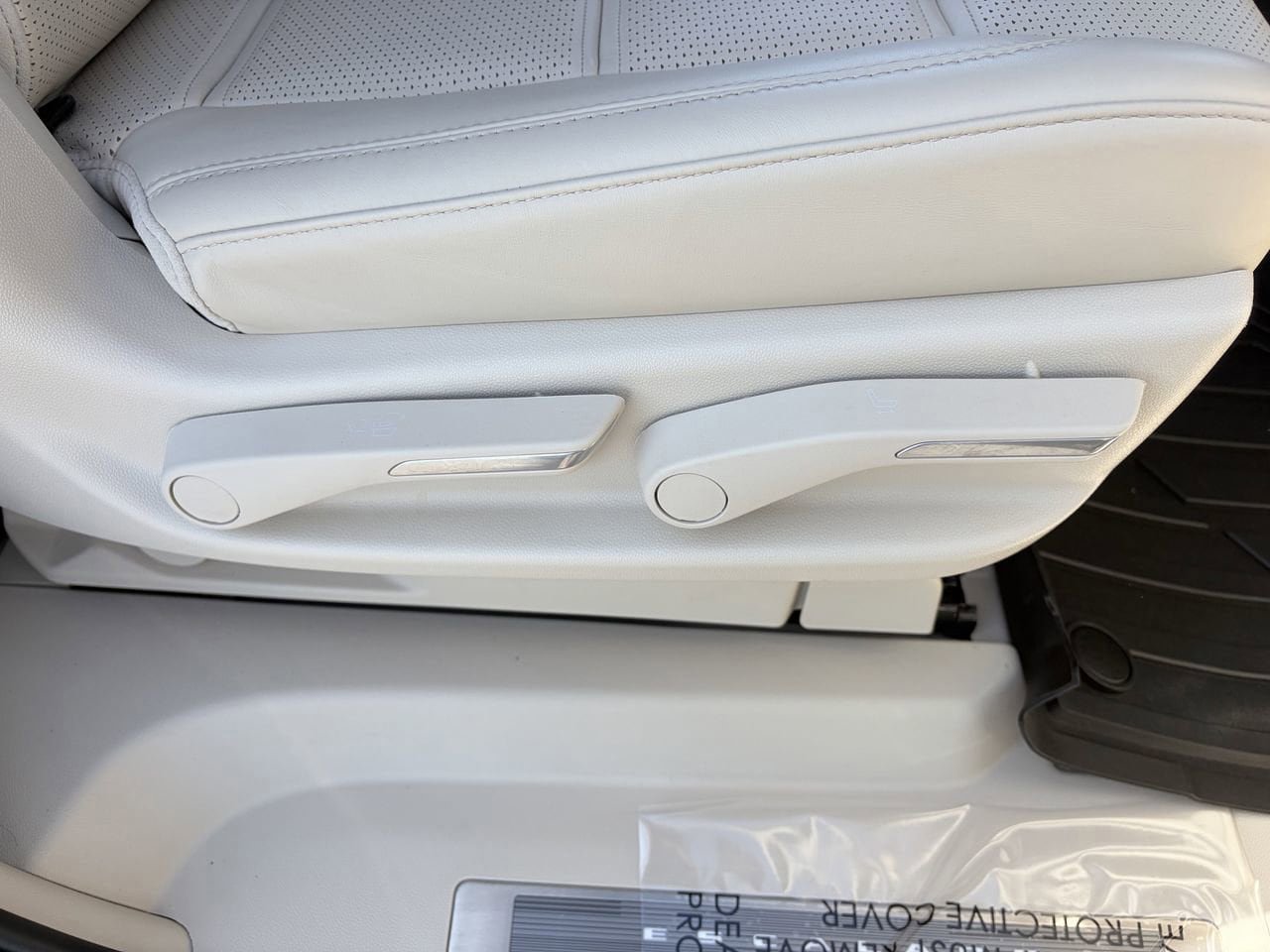Certified 2024 Cadillac Escalade ESV Sport Platinum w/ LPO, ONYX Package image 14