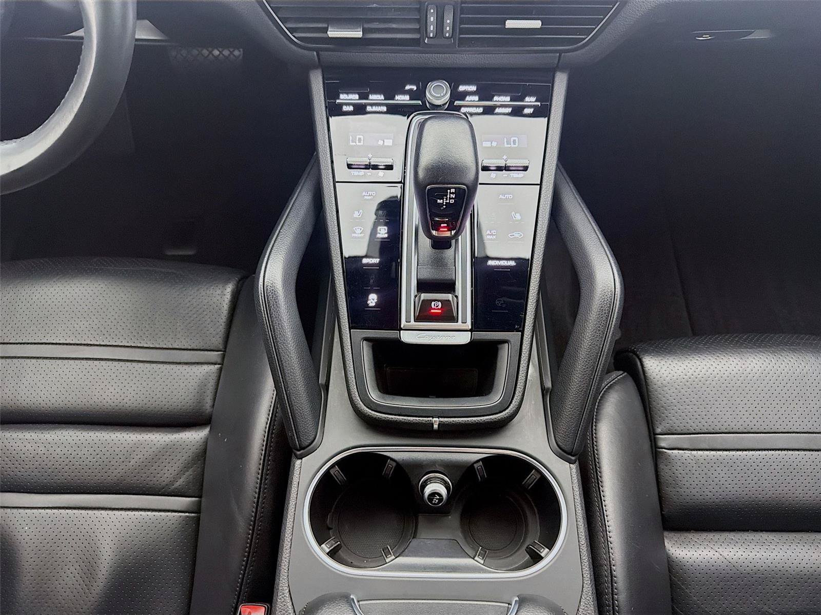 Certified 2023 Porsche Cayenne Platinum Edition AWD/4WD image 19