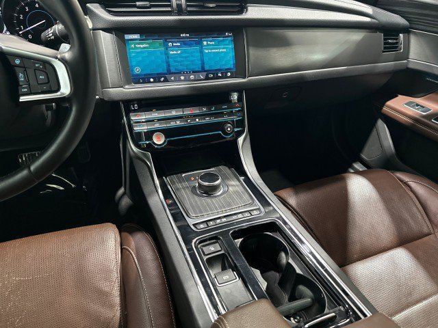 Used 2019 Jaguar XF S AWD/4WD image 57