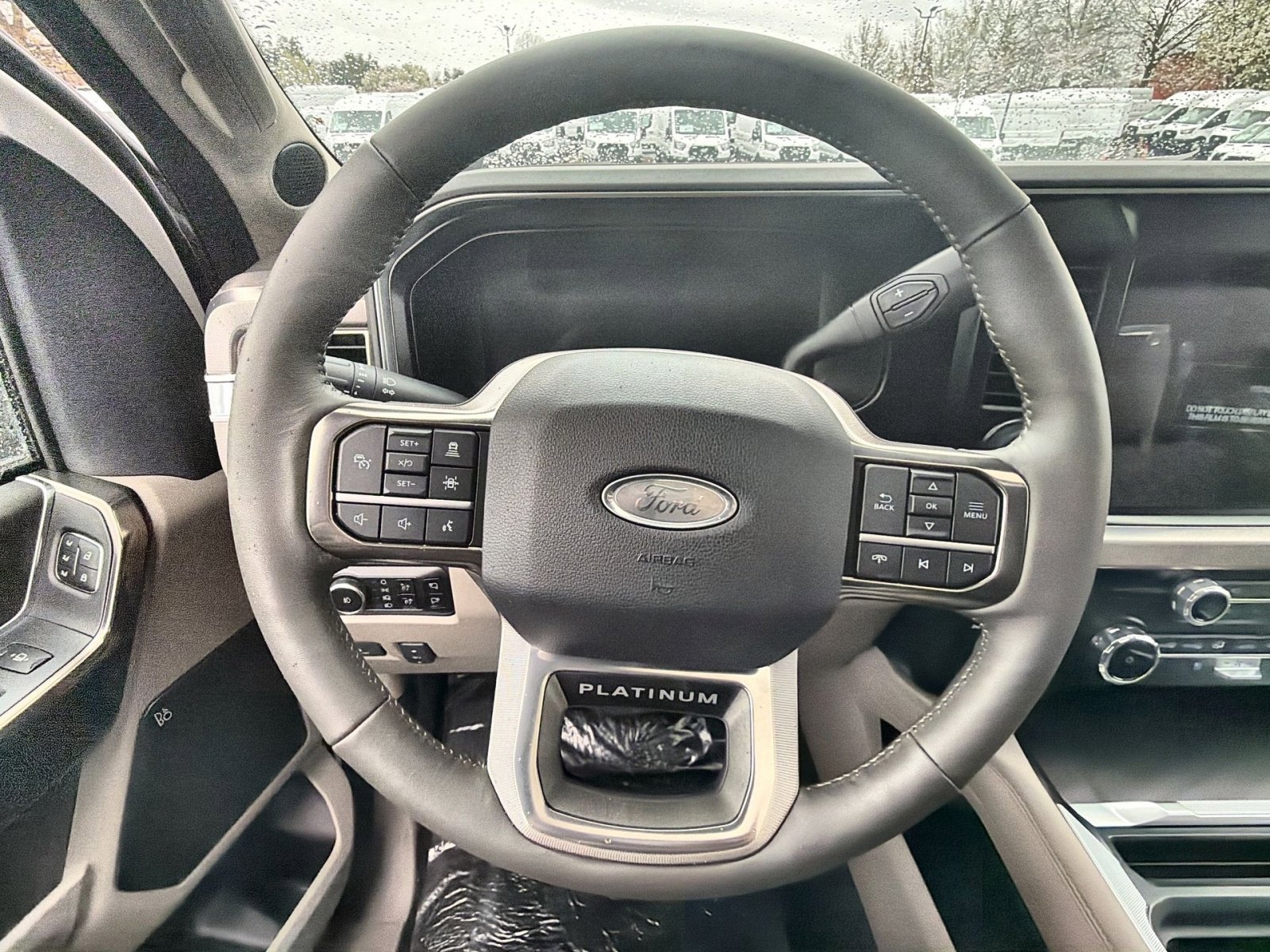 New 2026 Ford F450 Platinum w/ Platinum Plus Package image 29