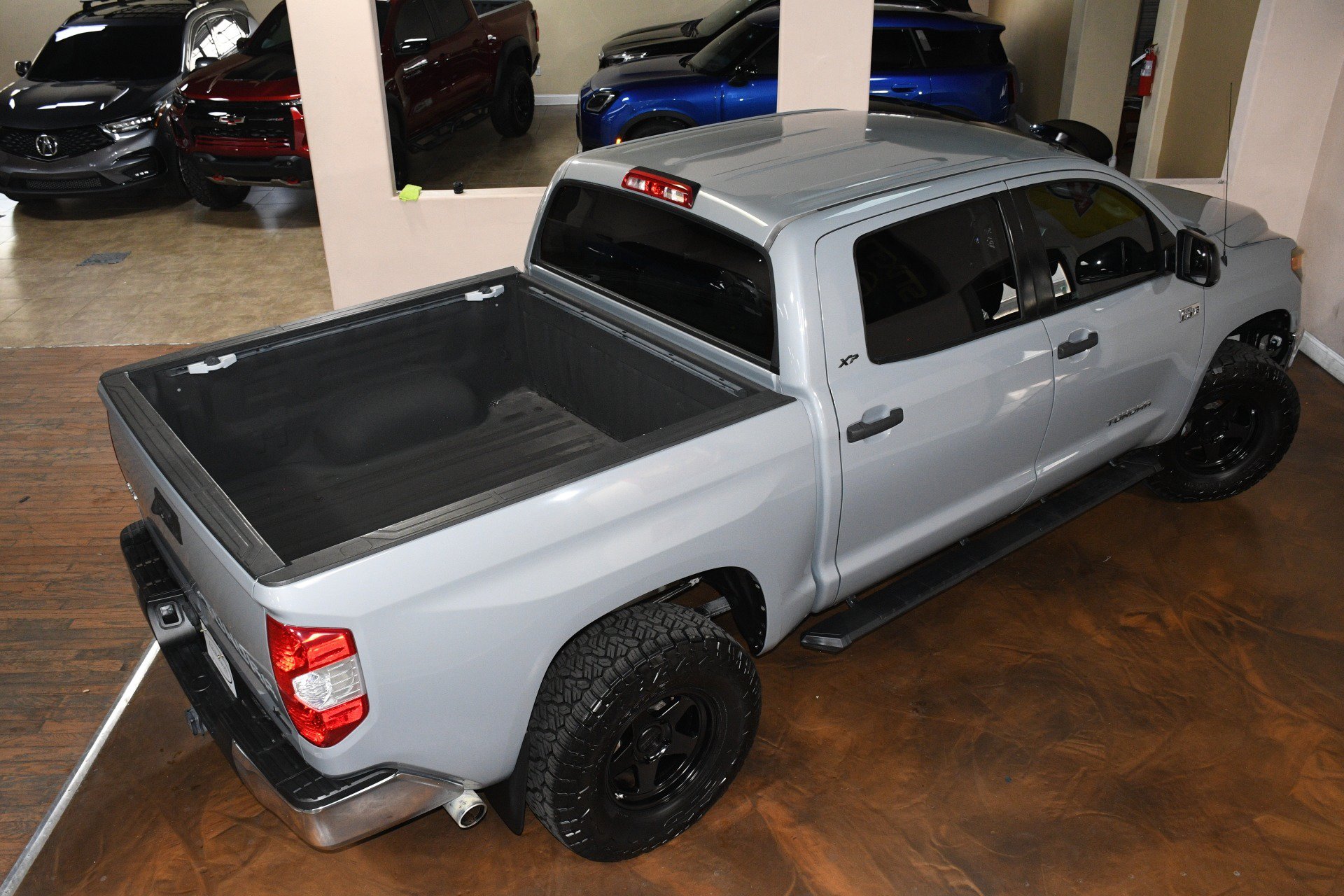 Used 2019 Toyota Tundra SR5 w/ SR5 Upgrade Package AWD/4WD image 75