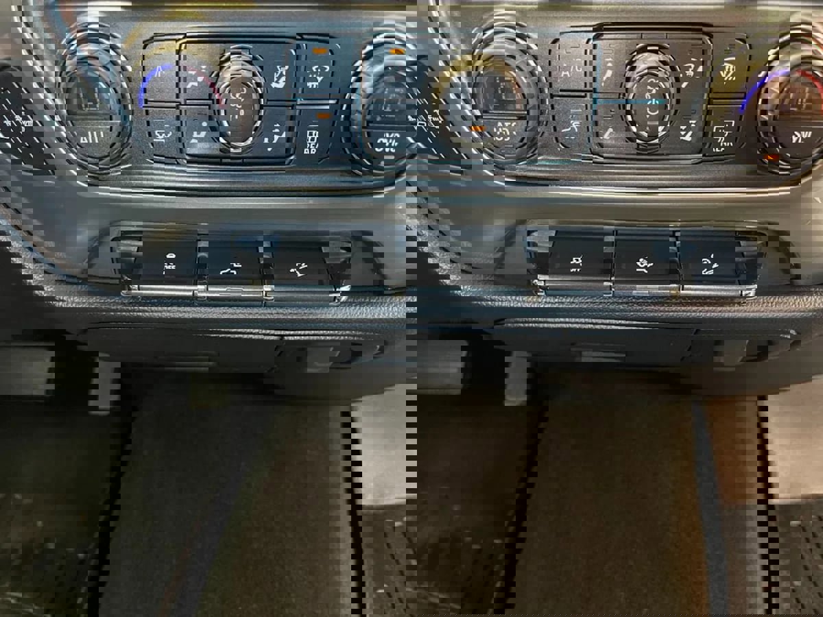 Used 2017 Chevrolet Silverado 1500 LT w/ All Star Edition image 25