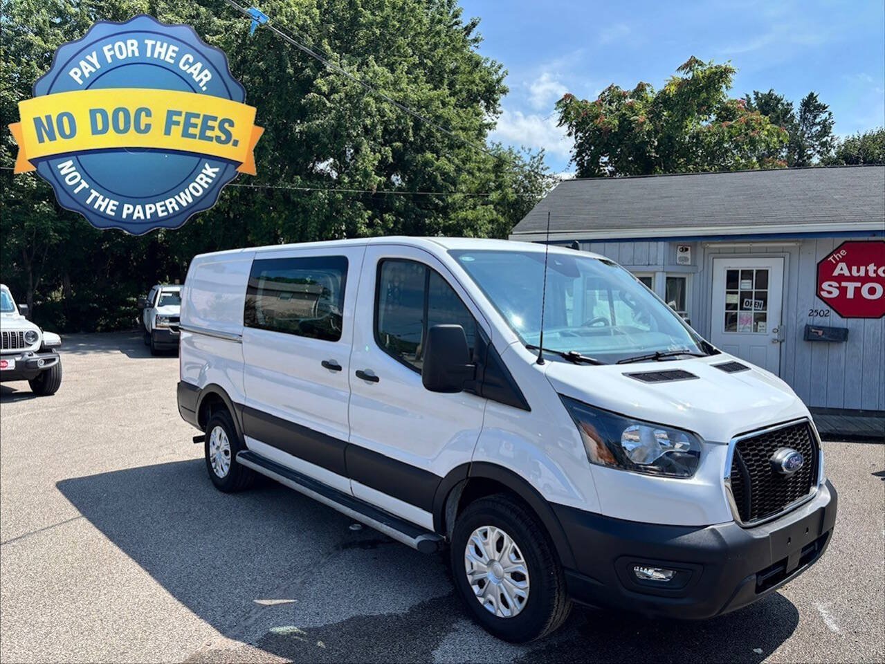 Used 2025 Ford Transit 250 Low Roof w/ Exterior Upgrade Package RWD image 1