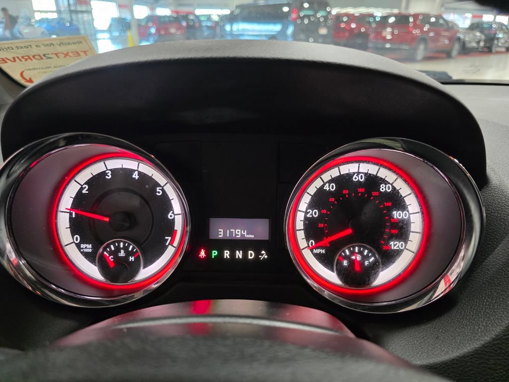 Used 2016 Dodge Grand Caravan SE FWD image 27
