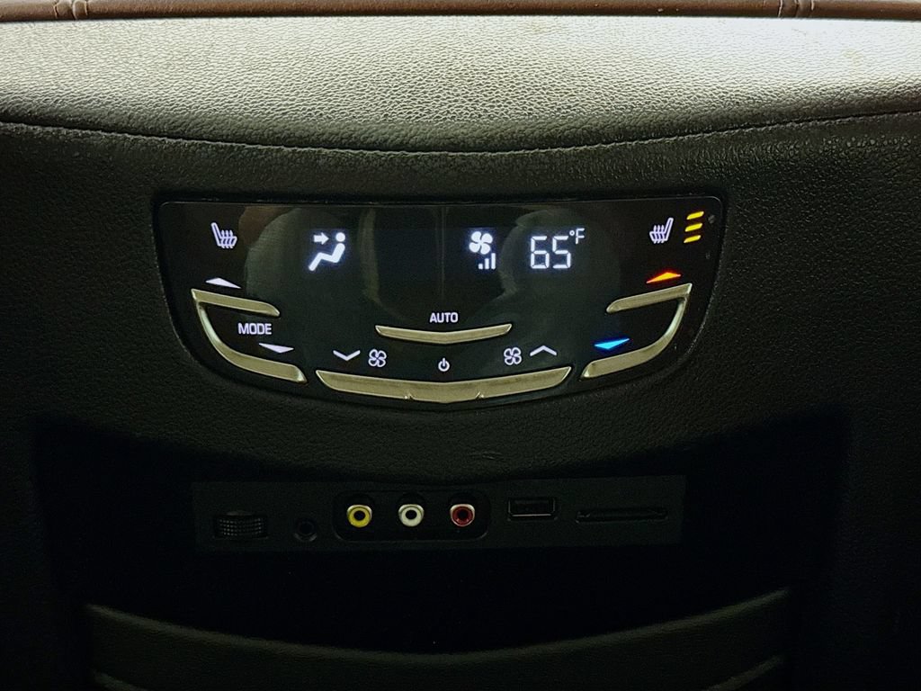 Used 2016 Cadillac Escalade Premium AWD/4WD image 26