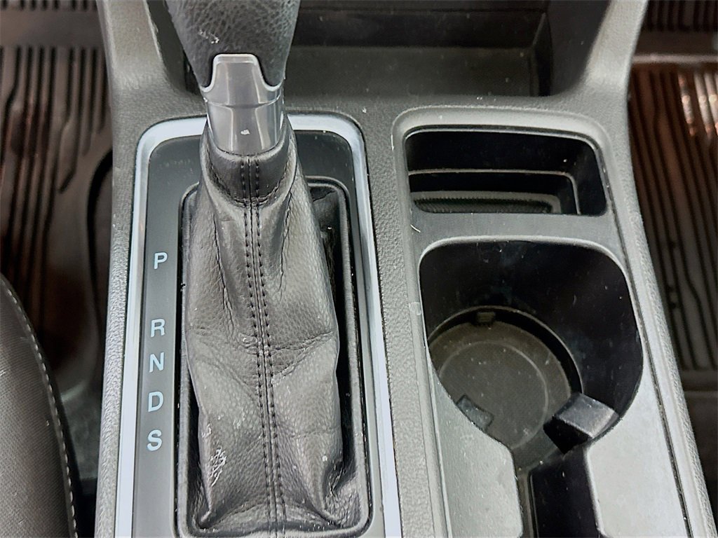 Used 2017 Ford Escape SE w/ Equipment Group 201A image 16