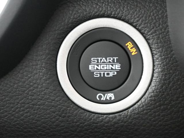 New 2026 RAM 1500 4x4 Crew Cab image 34