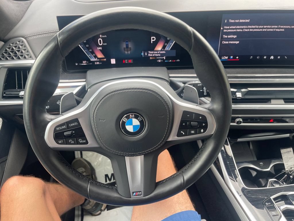 Used 2026 BMW X7 xDrive40i AWD/4WD image 16