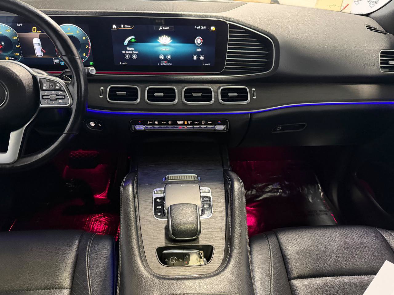 Used 2020 Mercedes-Benz GLE 350 4MATIC w/ Premium Package image 39