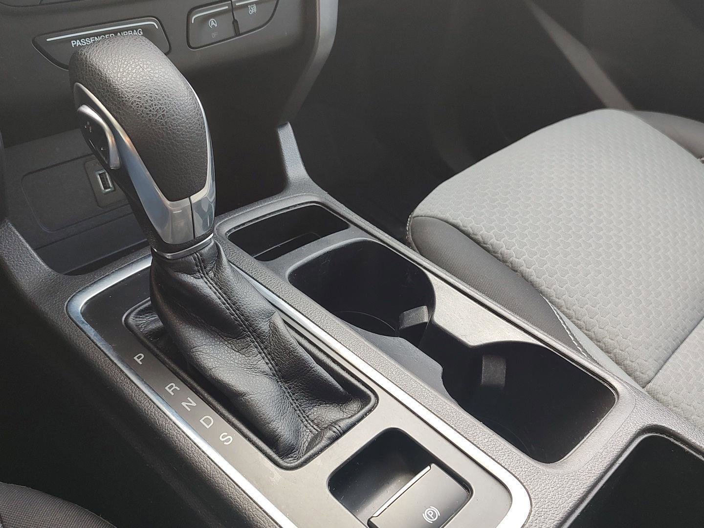 Used 2019 Ford Escape SE image 10