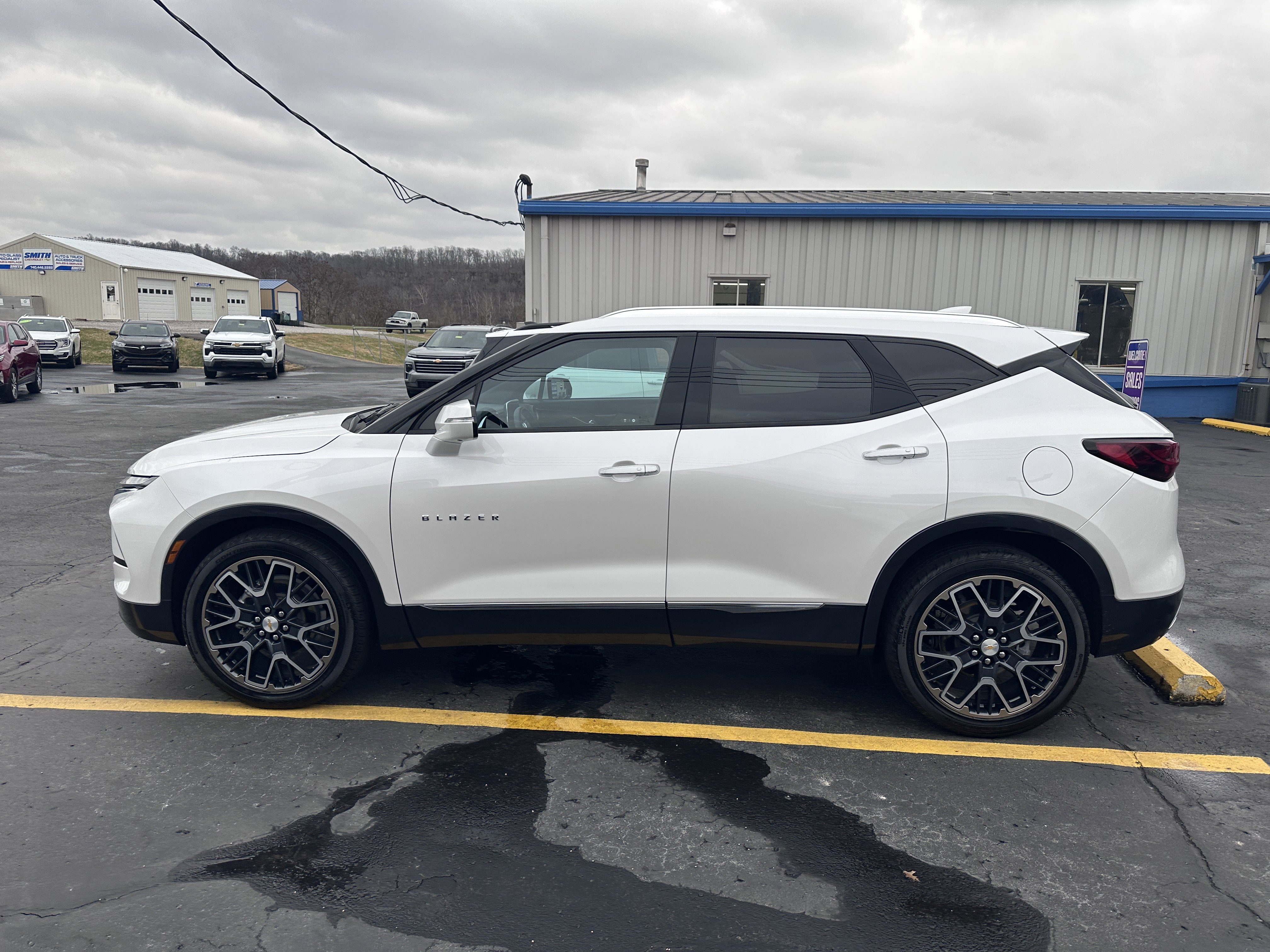 Used 2023 Chevrolet Blazer Premier w/ Driver Confidence II Package image 5