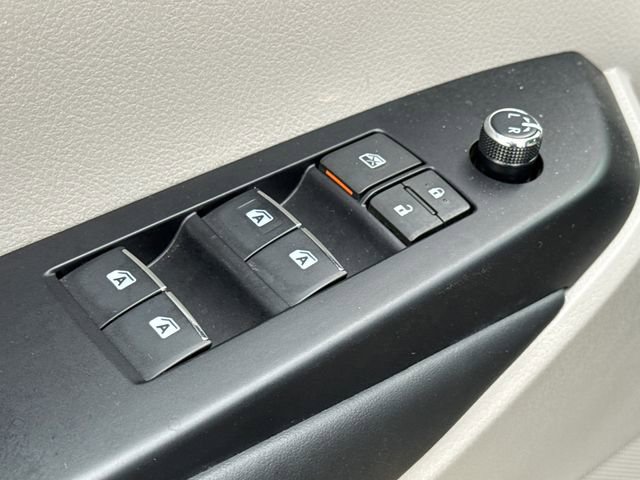 Used 2019 Toyota Highlander Limited image 22