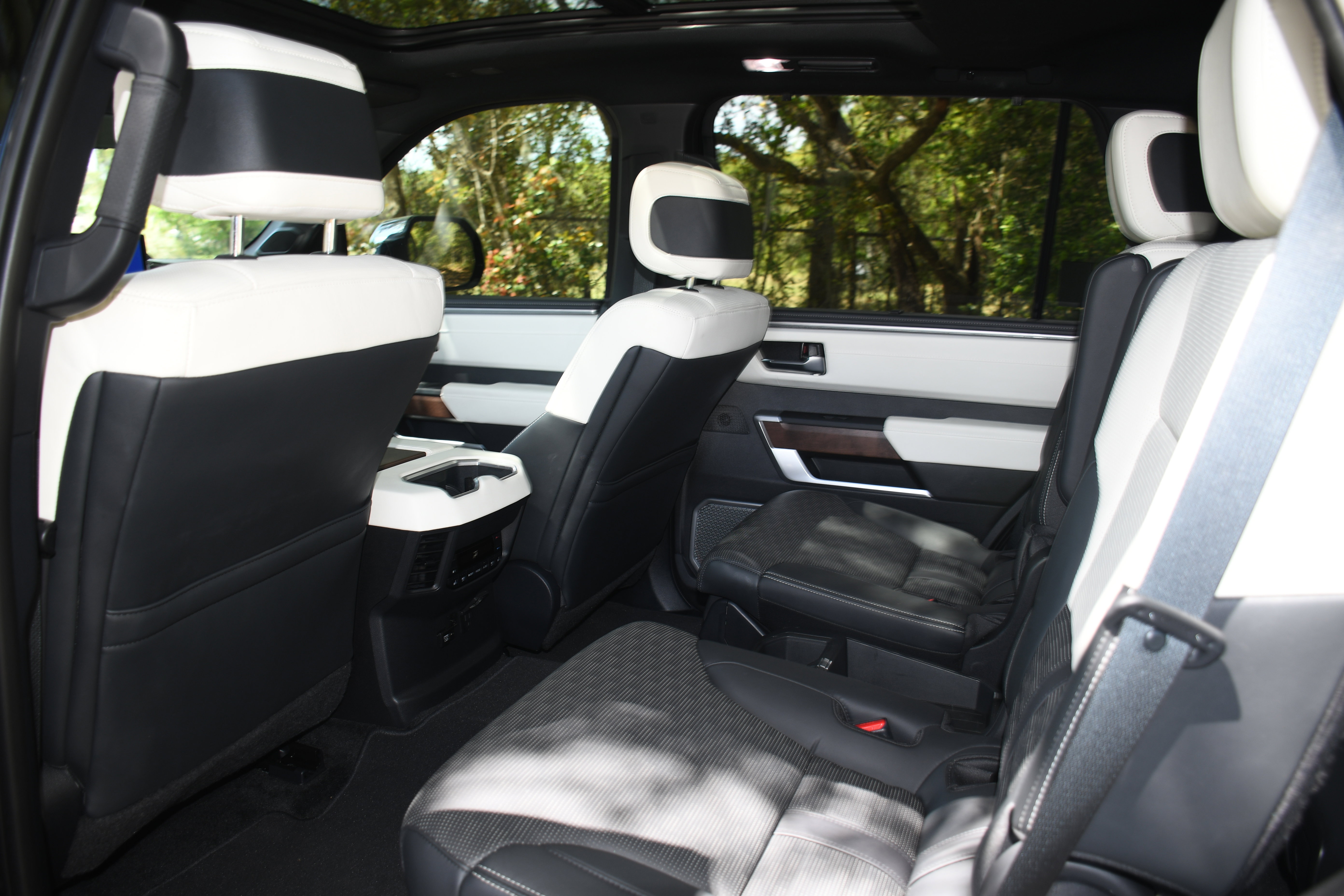 Certified 2024 Toyota Sequoia Capstone AWD/4WD image 17