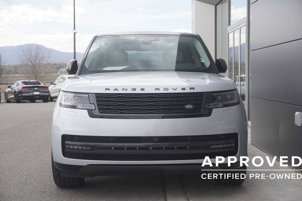 Used 2024 Land Rover Range Rover SE image 5