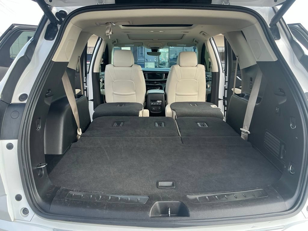 Used 2023 Buick Enclave Avenir w/ Avenir Technology Package AWD/4WD image 22