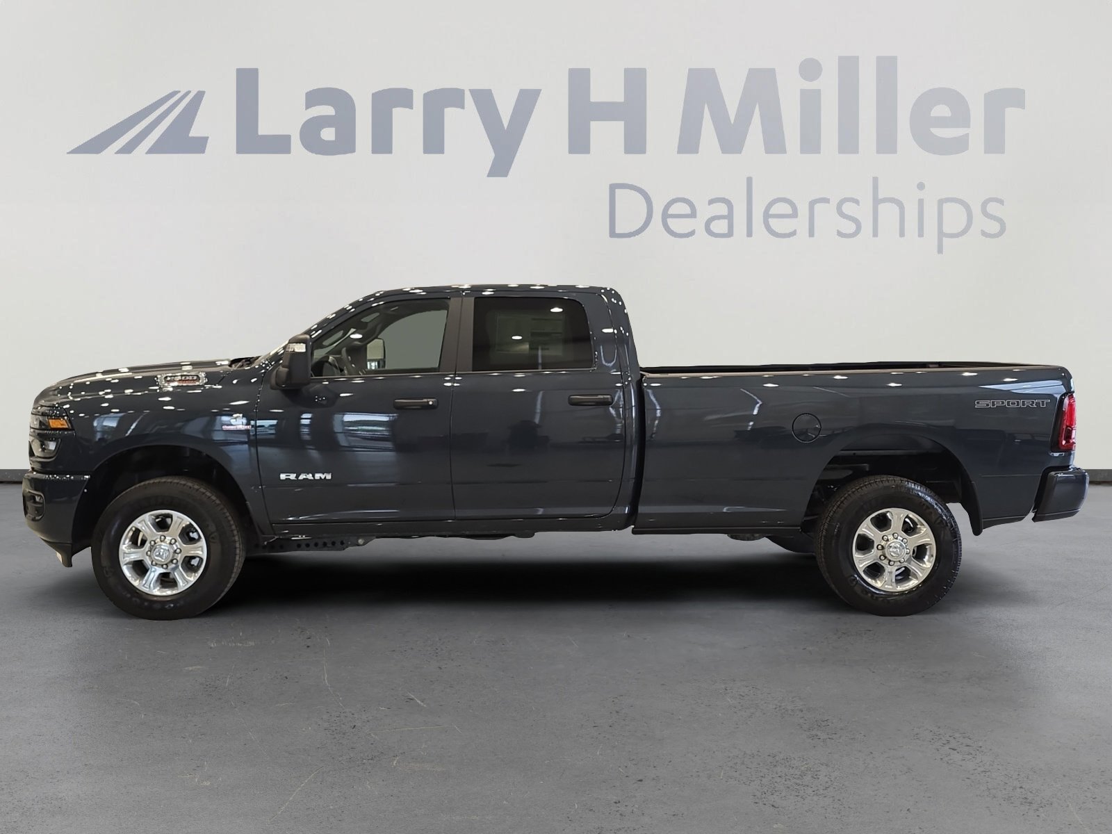 New 2025 RAM 2500 Big Horn image 2