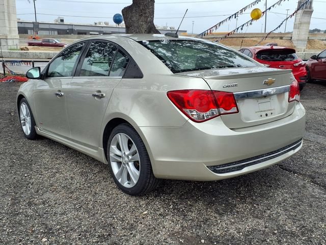 Used 2016 Chevrolet Cruze LTZ w/ Sun, Sound and Sport Package FWD image 4