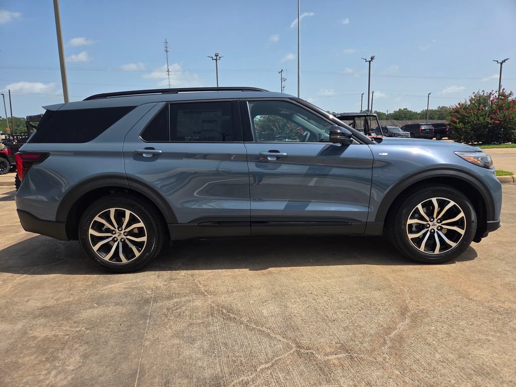 New 2026 Ford Explorer ST-Line w/ Premium Package RWD image 4