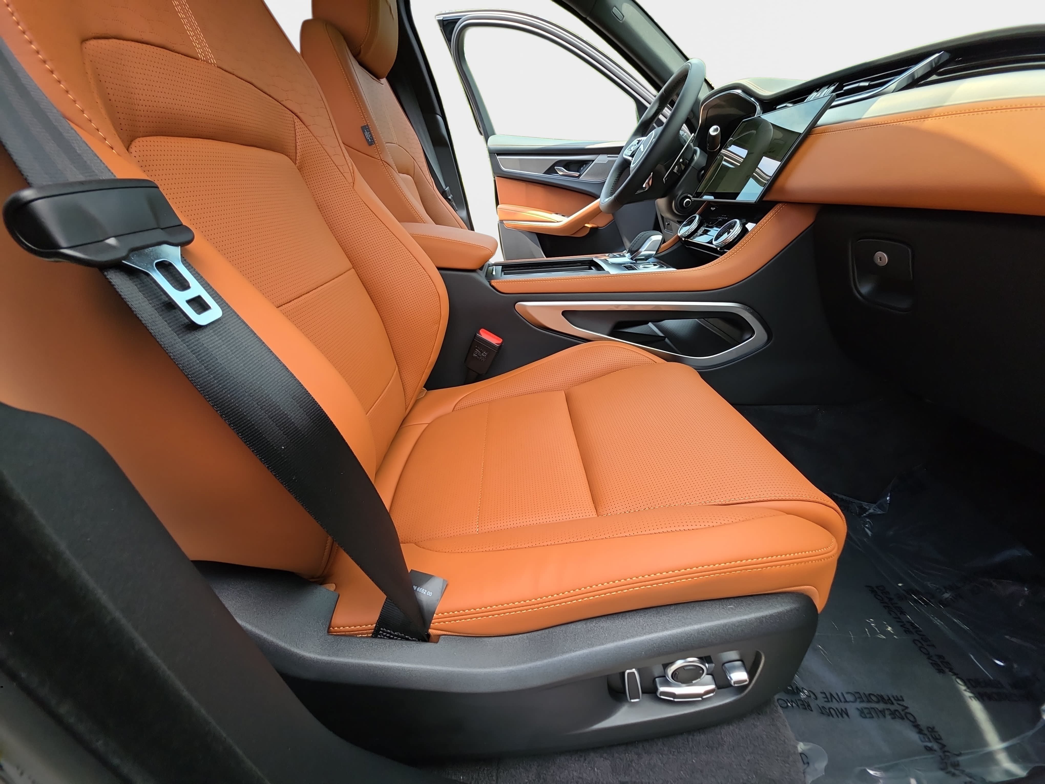 New 2026 Jaguar F-PACE R-Dynamic S AWD/4WD image 10