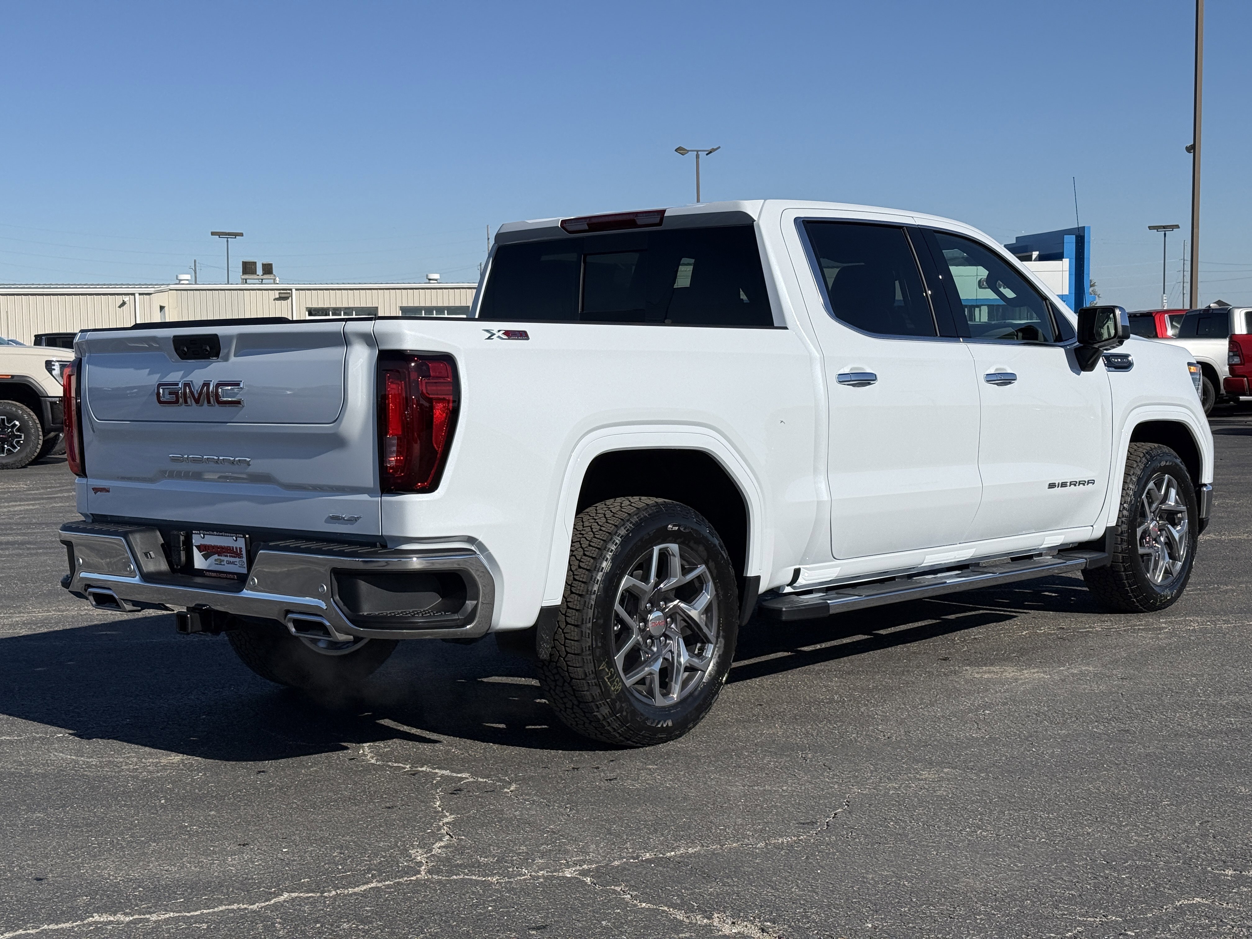 New 2026 GMC Sierra 1500 SLT w/ SLT Premium Plus Package image 3
