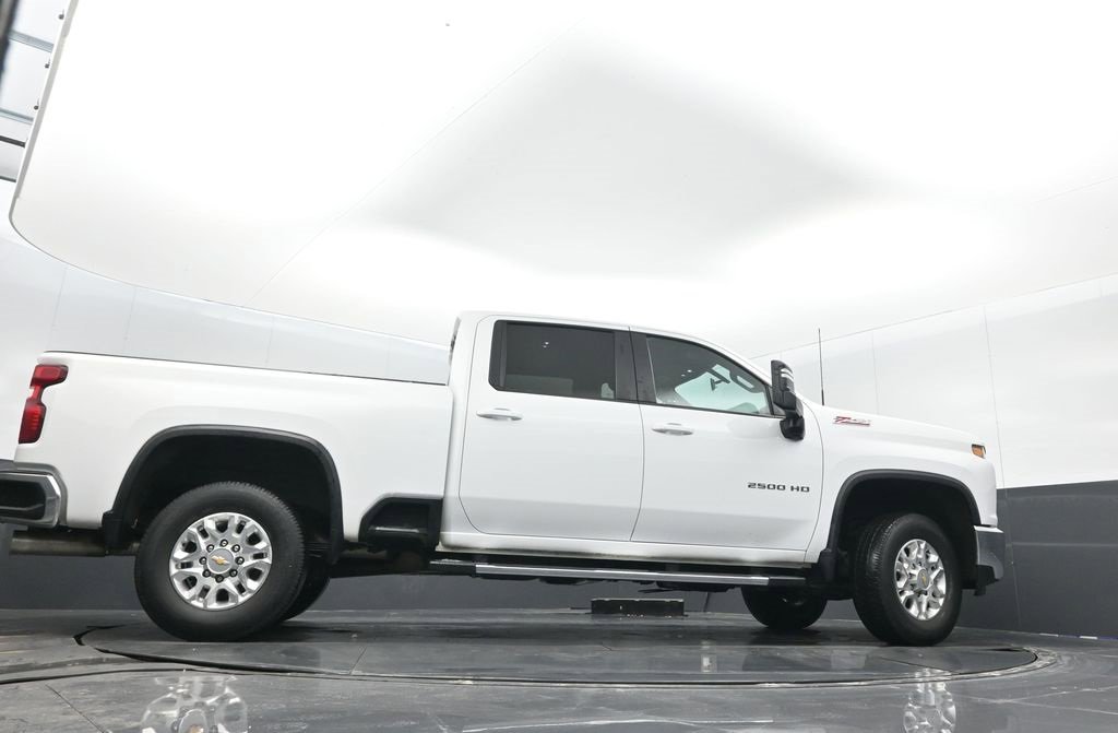 Used 2023 Chevrolet Silverado 2500 LT w/ Convenience Package image 34