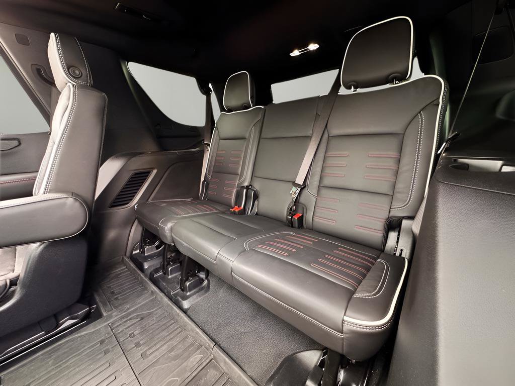 Used 2025 GMC Yukon AT4 Ultimate w/ LPO, Floor Liner Package AWD/4WD image 21