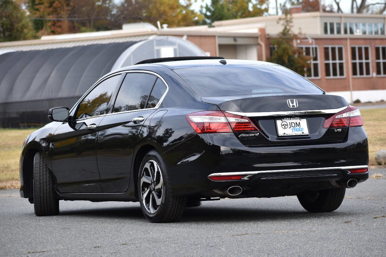 Used 2017 Honda Accord EX-L image 7