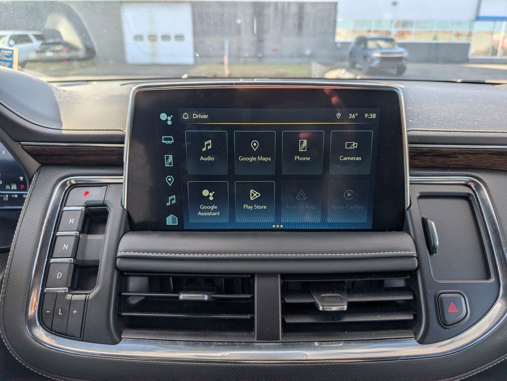 Used 2023 Chevrolet Suburban Premier image 21